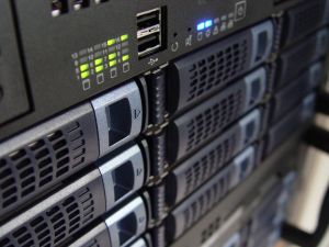 Internets, serveri etc